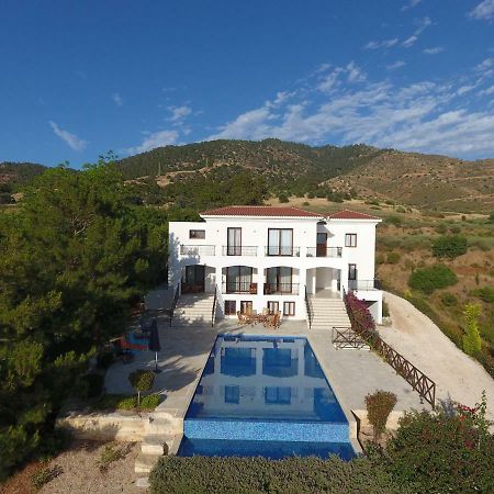 Martika Luxury Villa Agia Marina  Esterno foto