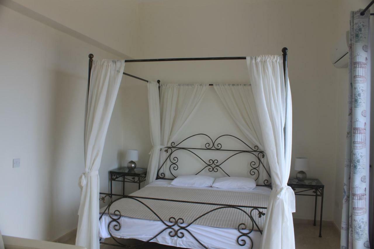 Martika Luxury Villa Agia Marina  Esterno foto