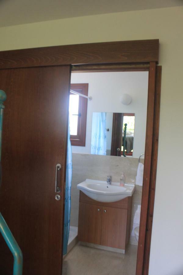 Martika Luxury Villa Agia Marina  Esterno foto